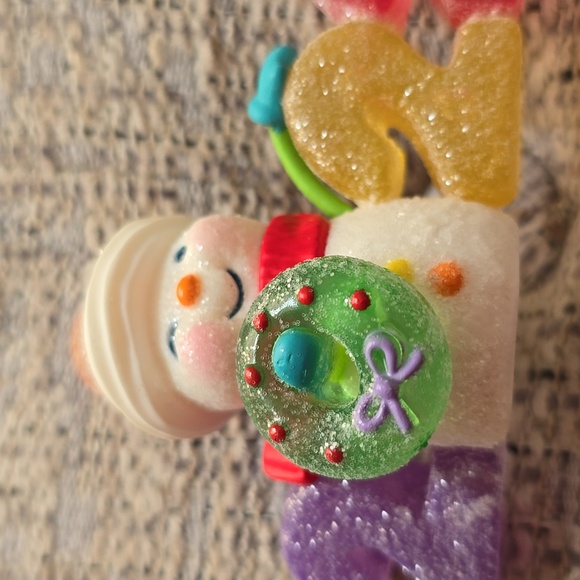 HALLMARK COLLECTIBLE KEEPSAKE "SWEET DECADE" CHRISTMAS TREE ORNAMENT - Picture 4 of 11